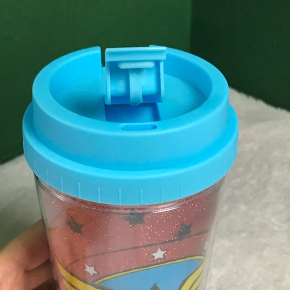 DC COMICS Wonder Woman Plastic Double Walled Tumbler With Lid 16 Oz 473 Ml New - Picture 11 of 16